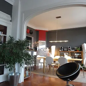 Welcome To My Place Couette-café